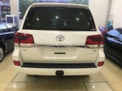 Bán Toyota Land Cruiser VX năm sản xuất 2016, màu trắng, nhập khẩu nguyên chiếc