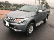 Cần bán xe Mitsubishi Triton 2.5MT 2015, số sàn, màu xám bạc