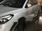 Bán xe Hyundai Tucson sản xuất 2015, màu trắng, xe nhập