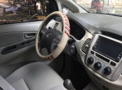 Cần bán Toyota Innova 2014, màu bạc, SX 2014