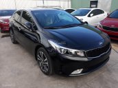 Bán xe Kia Cerato 2018, màu đen, số tự động, giá tốt. Liên hệ Trường Kia 0938 907 874