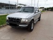 Gia đình cần bán Ford Ranger 2004, số sàn, máy dầu hai cầu, màu bạc còn mới tinh