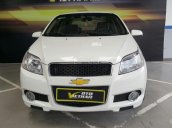 Cần bán gấp Chevrolet Aveo LT 1.5MT 2016, màu trắng