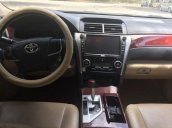 Bán xe Toyota Camry năm sản xuất 2013, màu bạc