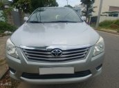 Bán xe Toyota Innova E năm sản xuất 2013, số sàn, màu bạc, giá 510 triệu