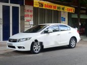 Bán Honda Civic sản xuất năm 2014, màu trắng như mới, giá chỉ 599 triệu