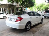 Bán Honda Civic sản xuất năm 2014, màu trắng như mới, giá chỉ 599 triệu