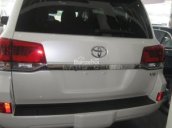 Bán Toyota Land Cruiser VX 5.7 V8 sản xuất 2017, màu trắng, xe nhập