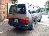 Cần bán xe Toyota Hiace sản xuất năm 2002, giá tốt