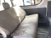 Cần bán Toyota Hiace 2011, màu bạc, giá tốt