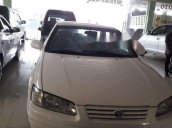 Bán xe Toyota Camry năm sản xuất 1999, màu trắng