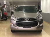 Bán Toyota Innova 2.0E MT năm 2016, màu bạc, giá tốt