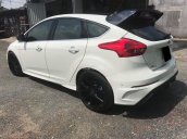 Cần bán xe Ford Focus Trend 1.5L Ecoboots 2017, màu trắng