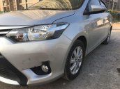 Cần bán gấp Toyota Vios 2015, màu bạc 