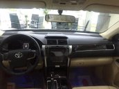 Bán Toyota Camry 2.0E 2018, màu đen, giá chỉ 940 triệu