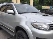 Cần bán Toyota Fortuner đời 2016, màu bạc, 885 triệu