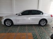 Bán ô tô BMW 3 Series 320i đời 2016, màu trắng, giá tốt