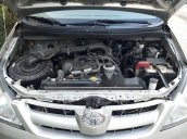 Cần bán xe Toyota Innova năm 2008, màu bạc