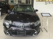 Bán Toyota Camry 2.0E 2018, màu đen, giá chỉ 940 triệu