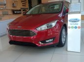 Bán Ford Focus, giá giảm sâu, quà tặng trị giá 113 triệu, liên hệ ngay Xuân Liên 0963 241 349
