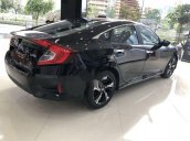 Cần bán xe Honda Civic 1.5 đời 2018, màu đen, giá 831tr