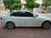 Cần bán BMW 3 Series 320i năm 2010, màu trắng, nhập khẩu