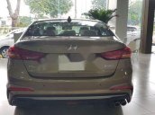 Cần bán gấp Hyundai Elantra 1.6 Turbo 2018, giá tốt 