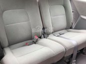 Cần bán xe Kia Carnival 2007 số sàn, màu trắng