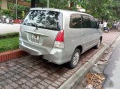 Cần bán xe Toyota Innova đời 2010, màu bạc, 450 triệu