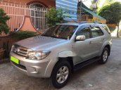 Cần bán gấp Toyota Fortuner năm sản xuất 2011