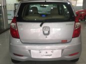 Cần bán gấp Hyundai Grand i10 1.1MT sản xuất 2013, màu bạc  