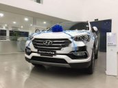 Bán ô tô Hyundai Santa Fe năm sản xuất 2018, màu trắng, giá tốt