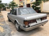 Bán Nissan Bluebird đời 1986, màu bạc, giá 42tr