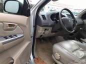 Bán xe Toyota Hilux 3.0 hai cầu 2010 màu bạc, xe ít đi còn rất mới