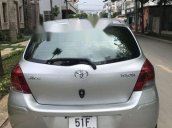 Chính chủ bán Toyota Yaris 2011, màu bạc, nhập khẩu