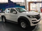 Bán ô tô Chevrolet Colorado 2 cầu, số tự động 2018, đủ màu, KM giảm đến 30 triệu tiền mặt, vay trả góp 90% giá xe