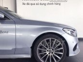 Cần bán Mercedes C300 AMG năm sản xuất 2017, màu bạc