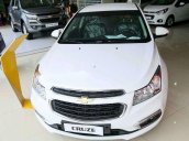 Bán Chevrolet Cruze đời 2018, màu trắng, giá tốt