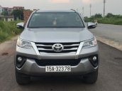 Cần bán lại xe Toyota 4 Runner 2.4 MT sản xuất 2017, màu bạc, xe nhập