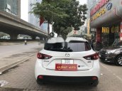 Cần bán Mazda 3 đời 2017, màu trắng như mới, giá tốt