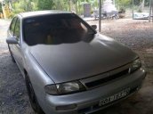 Cần bán xe Nissan Sunny sản xuất năm 1995, màu bạc, giá chỉ 68 triệu