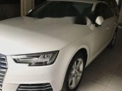 Gia đình bán xe Audi A4 sản xuất 2017, màu trắng