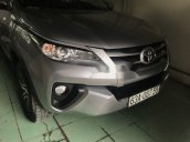 Cần bán xe Toyota Fortuner đời 2017 số sàn