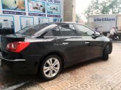 Cần bán Chevrolet Cruze năm 2015, màu đen giá chỉ 495tr, mới 90%