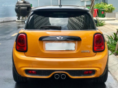 Cần bán xe Mini Cooper sản xuất năm 2014, màu vàng, xe nhập