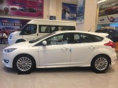 Bỏ ra 175 triệu để mua xe Ford Focus. Alo gấp em Tuấn Anh 096 69 379 89 để mua được ưu đãi giá tốt nhất