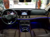 Bán Mercedes E200 Sx 2017, màu trắng, nội thất nâu, chạy 22.000km