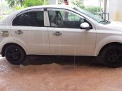 Cần bán lại xe Daewoo Gentra năm sản xuất 2009, màu trắng