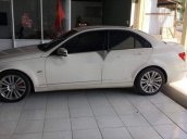 Cần bán lại xe Mercedes sản xuất năm 2011, màu trắng