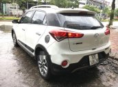 Bán xe Hyundai i20 Active 1.4AT năm sản xuất 2015, màu trắng 